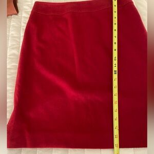 Ann Taylor Beautiful Red Wool and Cashmere Blend Skirt ❤️
